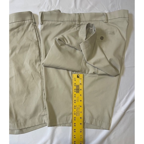 Roundtree & Yorke Shorts Mens 40 Chino Khaki Tan Casual Stretch. LOT OF 2 - Picture 3 of 9